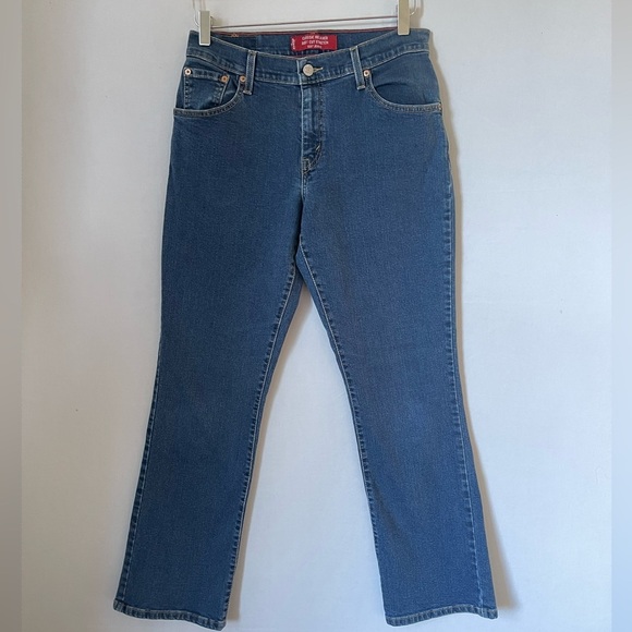 Levi’s Classic Relaxed Boot Cut Stretch 550 Jeans 8M - Picture 1 of 14